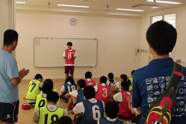 7月23日(月) 生徒会役員と女子バレーボール部部員が枚方支援学校の生徒と交流会~夏休みも頑張っています~