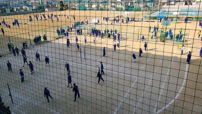 2月3日(木)5、6限に1年生は球技大会