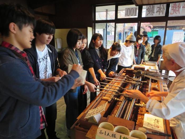 10月17日（水）修学旅行第二日目 「ものづくり体験A班」盛岡班から写真が送られてきました