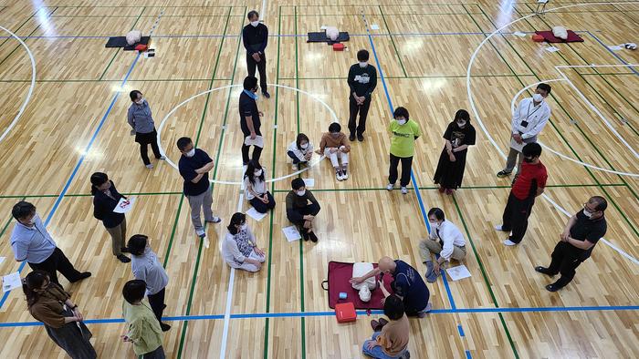 5月25日(火)午後に教職員向けAED講習会第2回目を実施