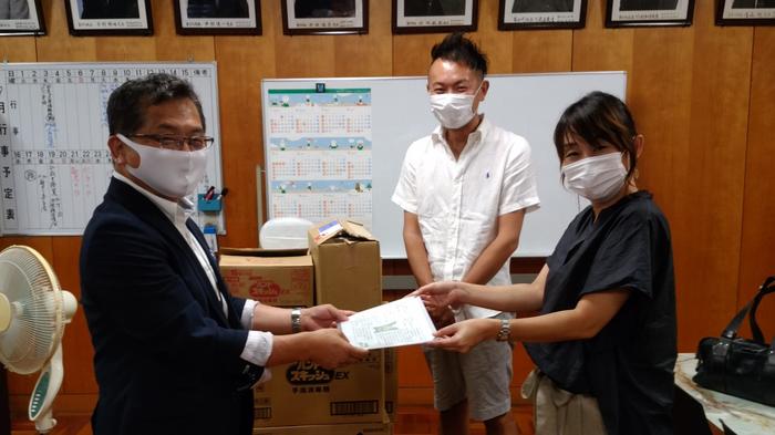 8月31日(月)牧野高校卒業生の『牧野高校応援プロジェクト』で非接触体温計やアルコール消毒液をご寄贈いただきました。