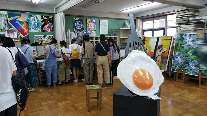 9月8日（日）牧高祭2日目開催～美術部の手作り作品販売にも人だかりが出来ています