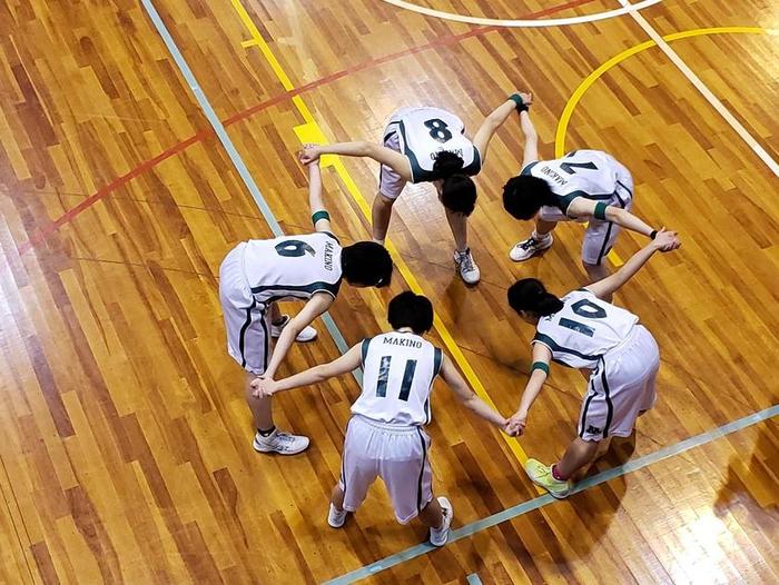 1月19日(土)お昼に第66回 大阪高等学校バスケットボール新人大会 西地区大会の応援に