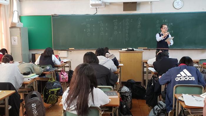 10月30日(水)3限に3年生の日本史Bの授業を見学〜センター試験まで2か月半、国公立大受験まで4か月です。