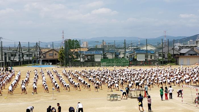 6月4日(火)明日は体育祭~2限授業のあと体育祭予行演習をしています