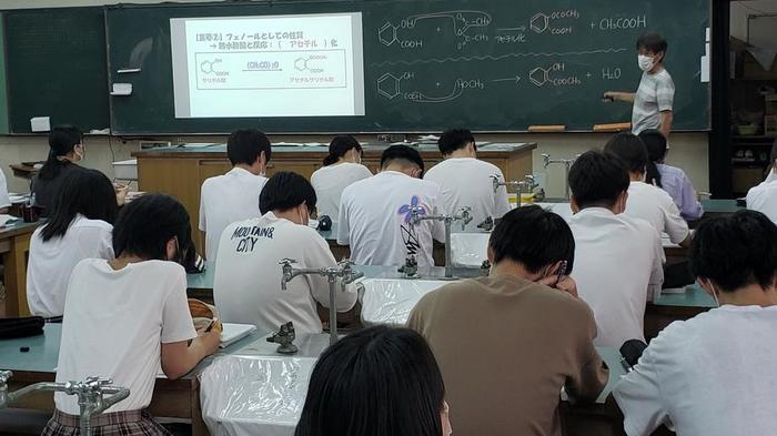 6月15日(月)今日は月曜日で7限まで授業です。