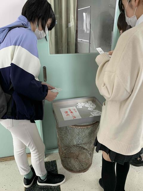校内ツアー２.JPG