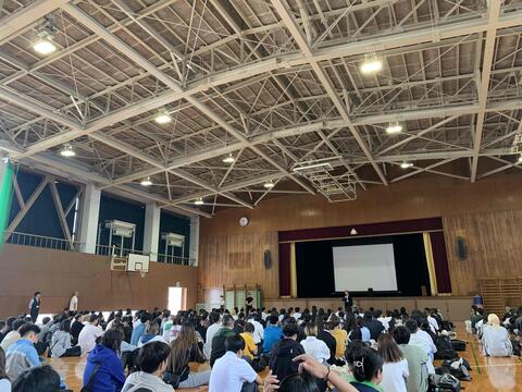10月始業式校長.JPG