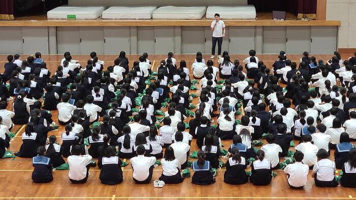 5月24日（金）体育祭結団式の後、1年生は学年集会をしていました。