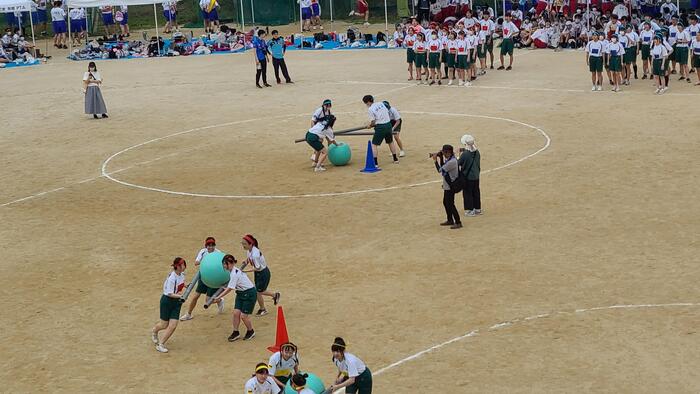 6月8日（木）学年競技で3年生は、UberBallを行いました。