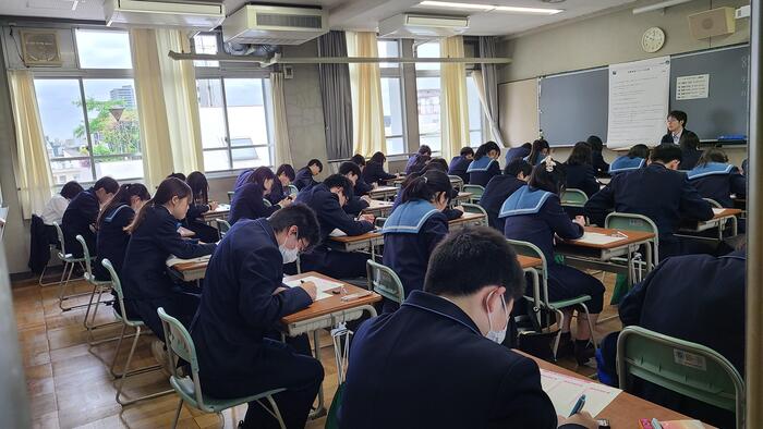 4月9日（火）午前中に1年生にも外部模試が行われています。