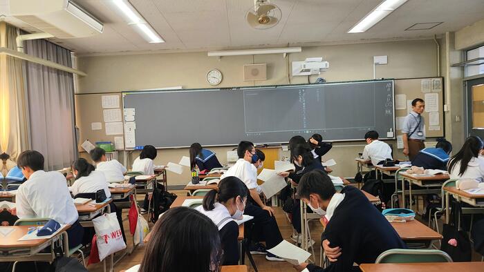 10月17日（火）1限に1年生の「現代の国語」の授業を見学しました。