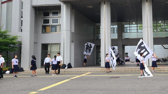 6月6日(火)体育祭のエールや大縄跳びなどの早朝練習に熱が入っています。