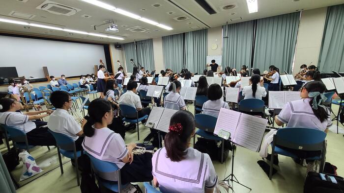 8月18日(金)中学生向け クラブ体験・見学会を実施。2日め⑥オーケストラ・アンサンブル部