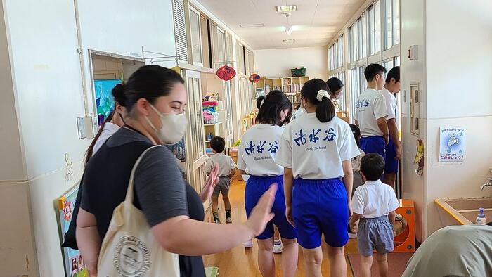 6月16日（金）グローバルインターンシップ生のJennaさんも幼稚園実習に参加。