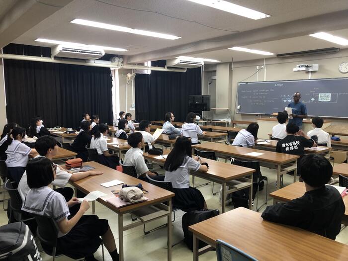 6月19日（水）ニュージーランド短期留学の事前研修English Lessonが放課後に行われました。
