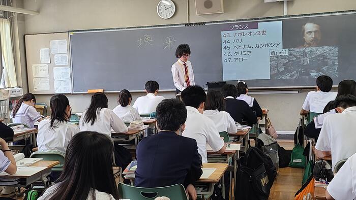 6月7日(金)3限に教育実習生による1年生の歴史総合の授業を見学しました。