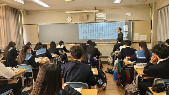 11月8日(金)午後には大阪府教育庁から来校ヒアリングがありました。