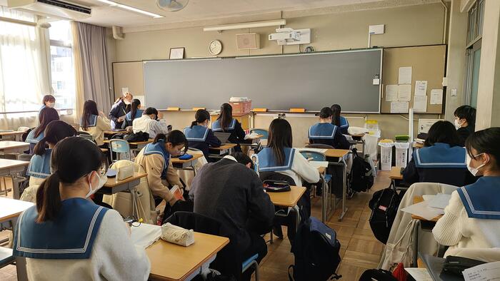 1月31日(火)3年生の清水谷での最後の授業~4限に3年生のフロアーに行きました。
