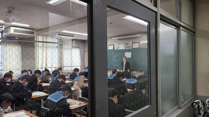 1月16日（月）3年生は共通テストリサーチ、2年生は共通テスト高2模試、1年生は終日総合学力外部模試。