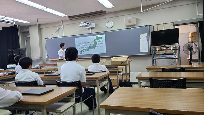 7月19日(金)午後ニュージーランド語学研修の事前研修7回めとなる発表会がありました。