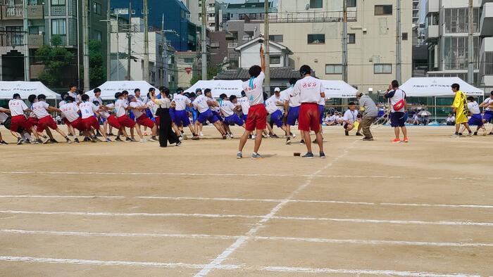 6月6日（木）続いて男子の綱引きです。