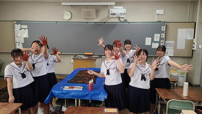 8月23日（金）午後に文化祭の準備をしている3年生や2年生もいました。