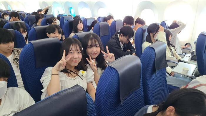 10月28日（月）78期生HR合宿 BDG組のANA761便機内風景。