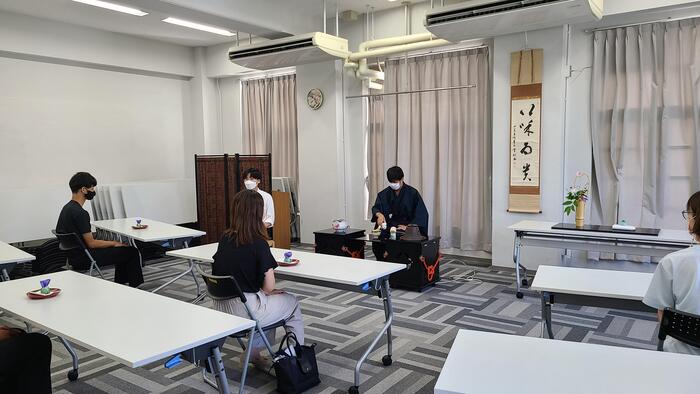 9月3日（土）文化祭2日目～済美館2階では茶道部がお茶会を催していました。