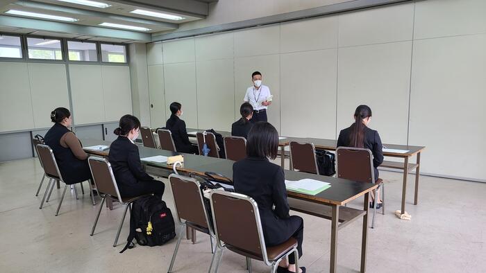 5月29日(月)教育実習が始まりました。5名の実習生を受け入れています。