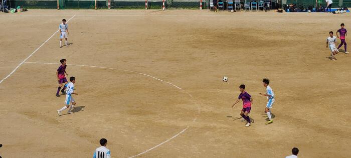 7月28日（金）午前中にサッカー部や男子バレーボール部、女子バスケットボール部が部活中。無理せず熱中症要警戒。