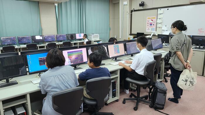 8月18日(金)中学生向け クラブ体験・見学会を実施。2日め⑤電子工学部