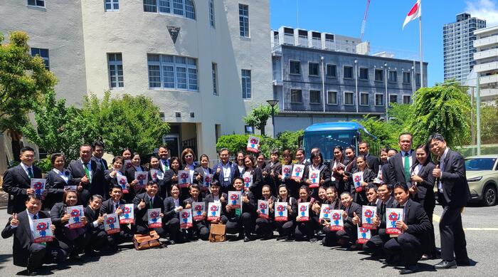 5月29日（水）バンコク都庁の清水谷高校視察団の最後は教育センター部長から来年の大阪万博の案内がありました。