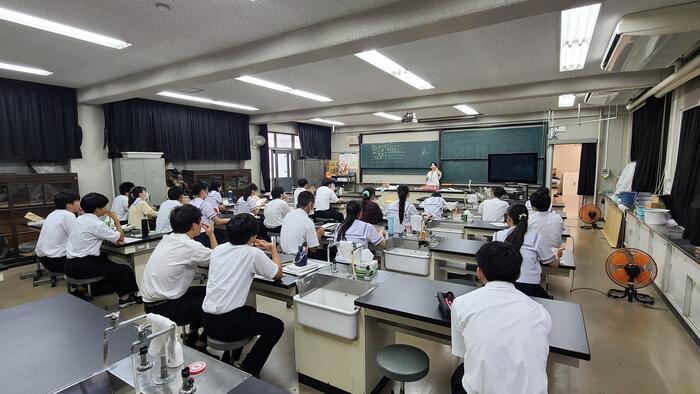 8月22日(木)3年生は今日から授業を始めています。