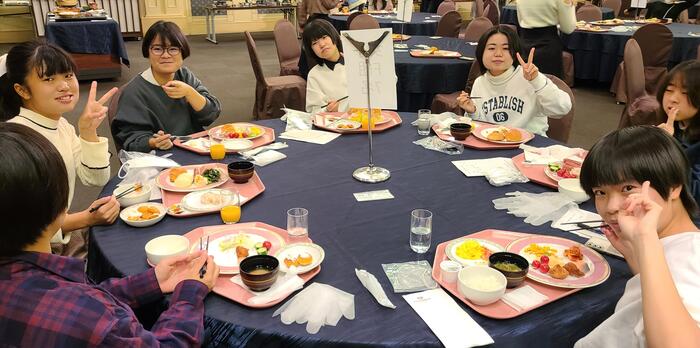 10月28日（金）朝食が始まりました。HR合宿も最終日。元気の元をしっかりお腹に仕込みましょう。