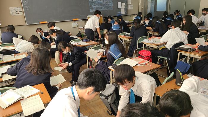 10月31日（火）2限は1年生の歴史総合の授業を見学しました。