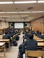 2年進路講演会(卒業生講話)