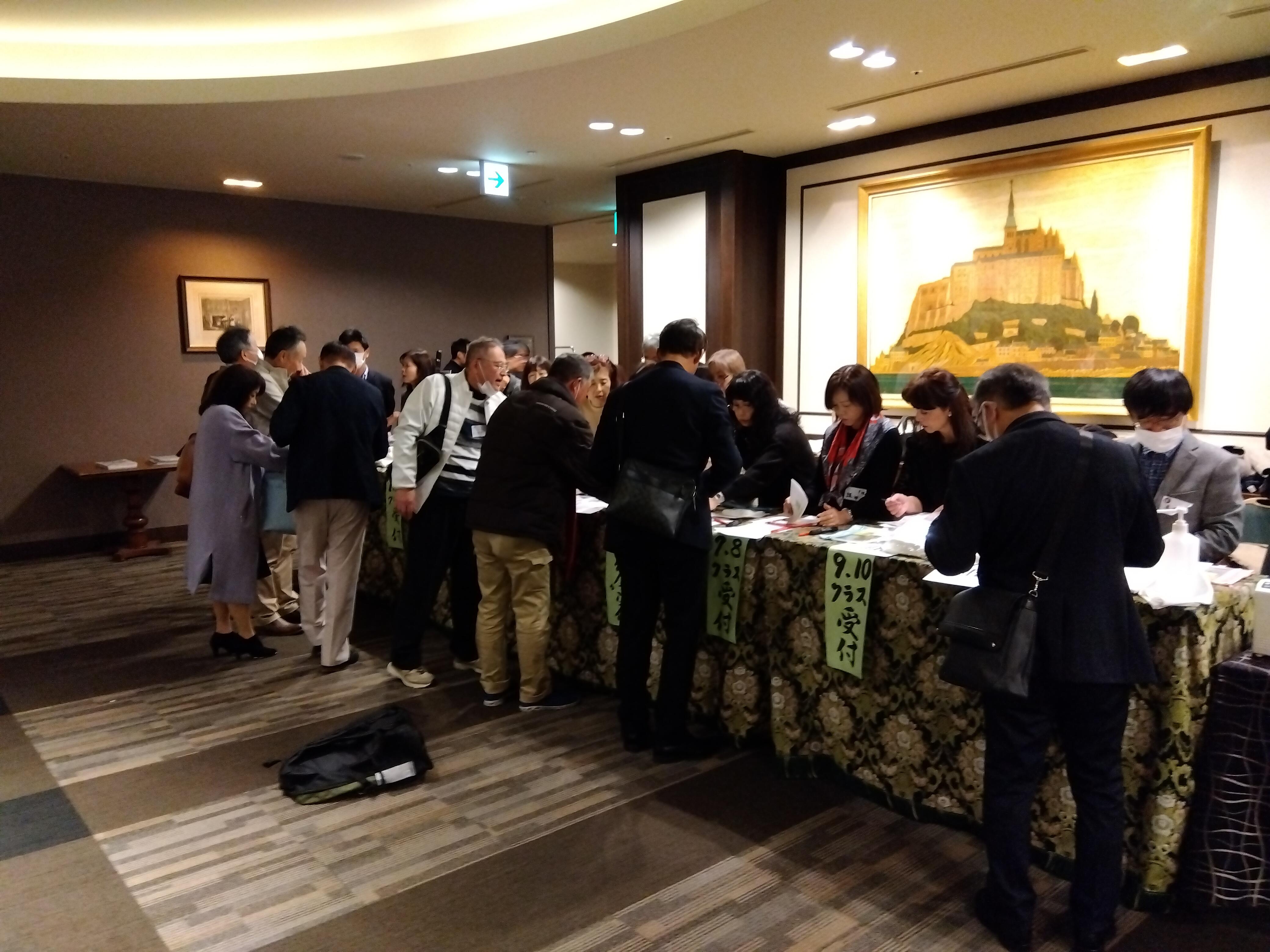 八尾東6期生同窓会 (2).jpg