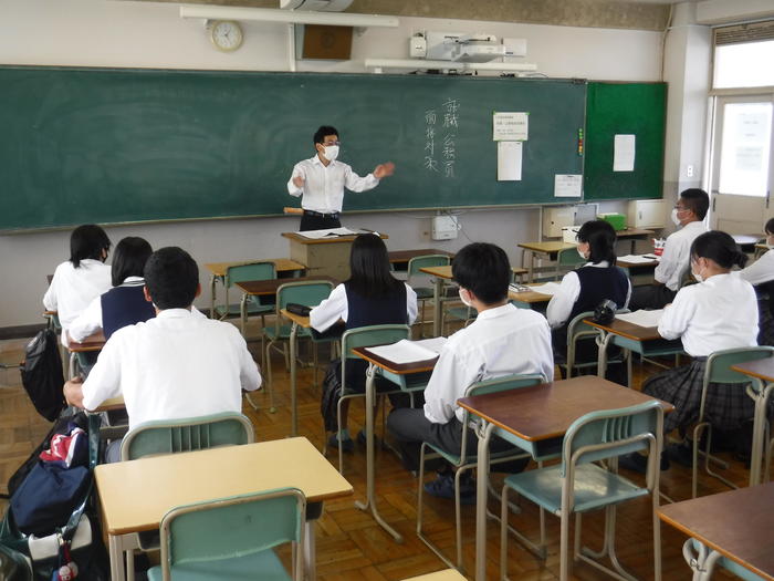 ３年生進路体験講座をおこないました