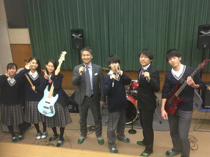 ♪軽音楽部 : 2月13日(木)八尾市議会だより取材 ♪