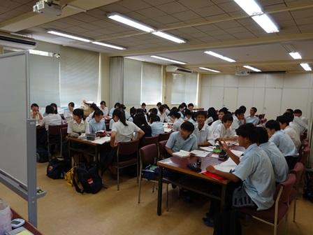 07243年英文法 西倉 (1).JPG