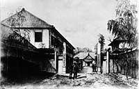 p028-1.jpg