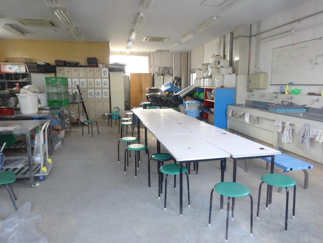 2018_学校案内_0312_施設紹介_農園芸室.JPG