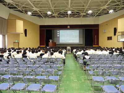 ２年選択科目説明会２.JPG