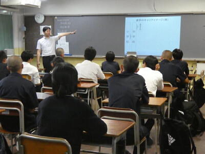体育キャリア１.JPG