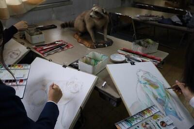 3年授業②動物剥製デッサン.jpg