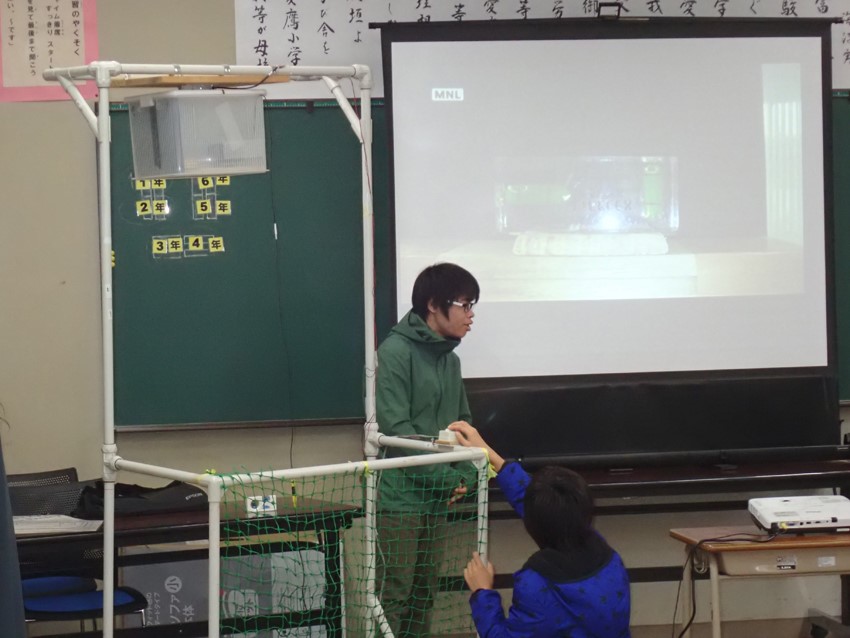 愛鷹小学校微小重力実験2.jpg