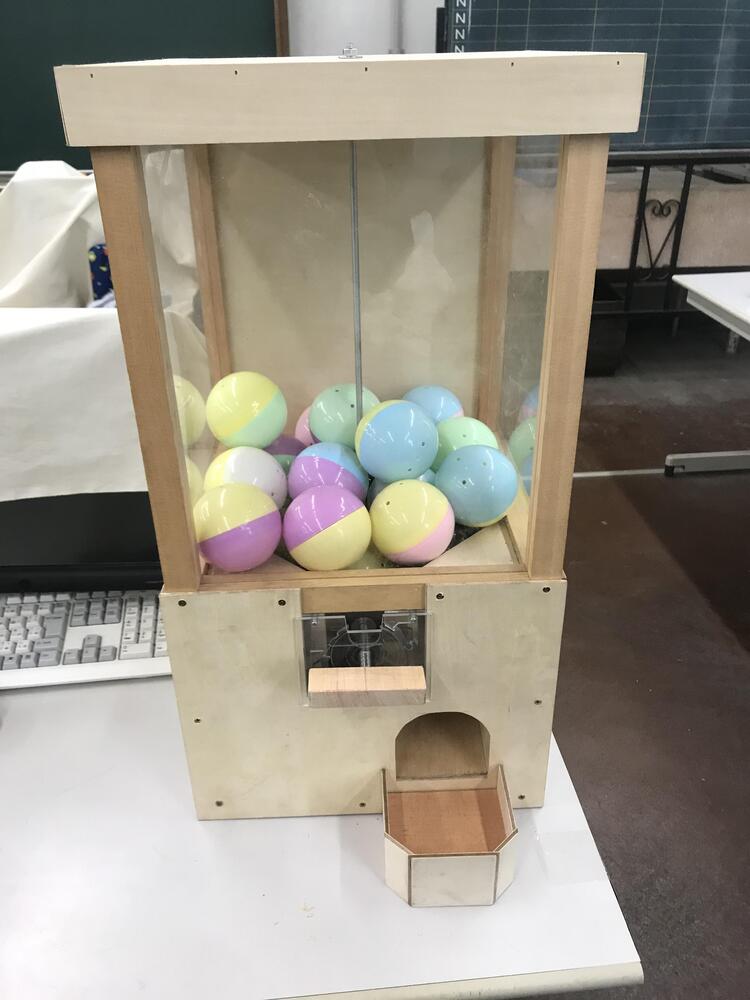 ガチャガチャ のコピー.jpg