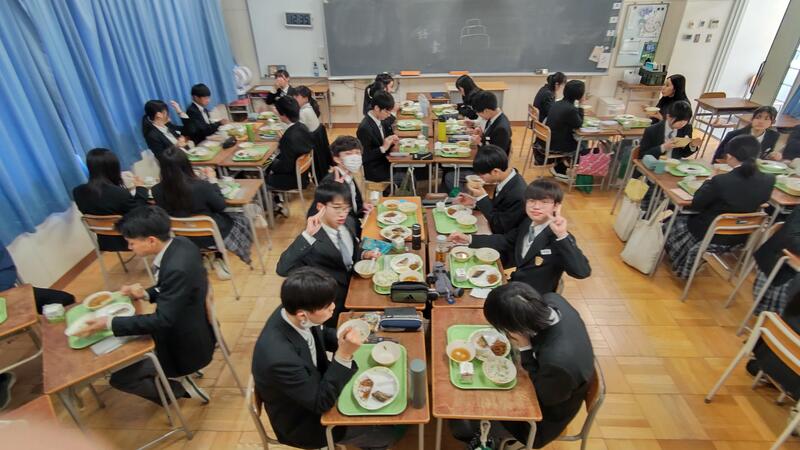 ３／１０　給食３Ａ－４.JPG