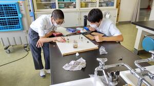 ７／２２　科学部１－１.JPG